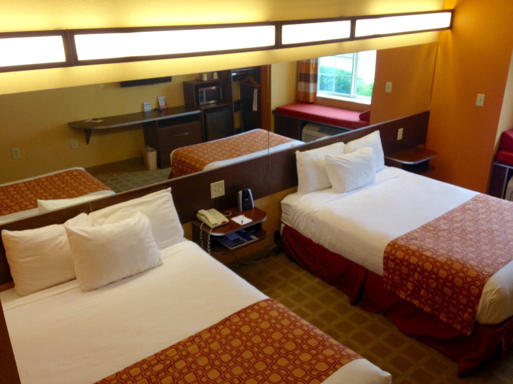 Microtel Inn & Suites By Wyndham University Medical Park Γκρίνβιλ Εξωτερικό φωτογραφία