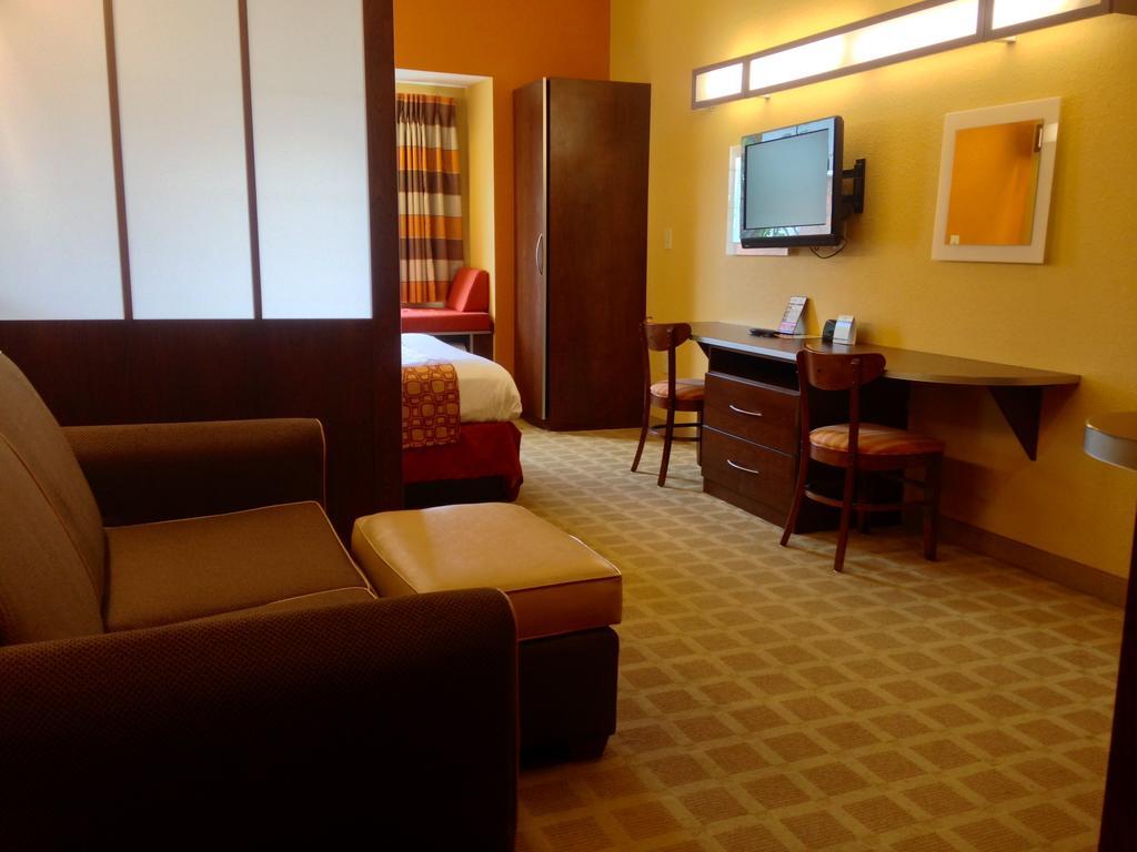 Microtel Inn & Suites By Wyndham University Medical Park Γκρίνβιλ Εξωτερικό φωτογραφία